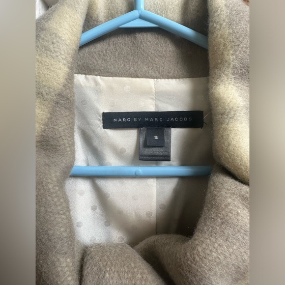 Marc Jacobs Beige/Grey Size Small Oversized Coat - Picture 4 of 13